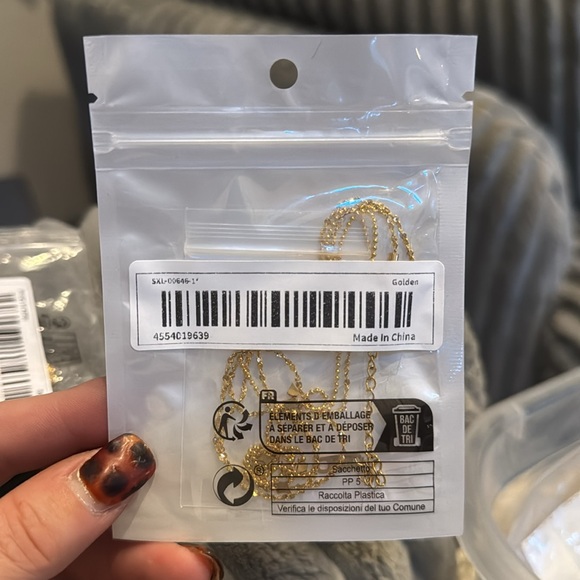 NWT dainty diamond, double strand necklace - Picture 4 of 4